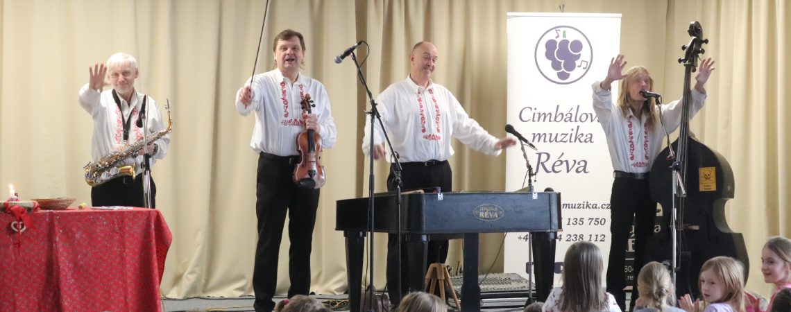 Cimbálová muzika Réva